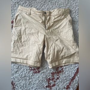 Size 36 lululemon men’s shorts